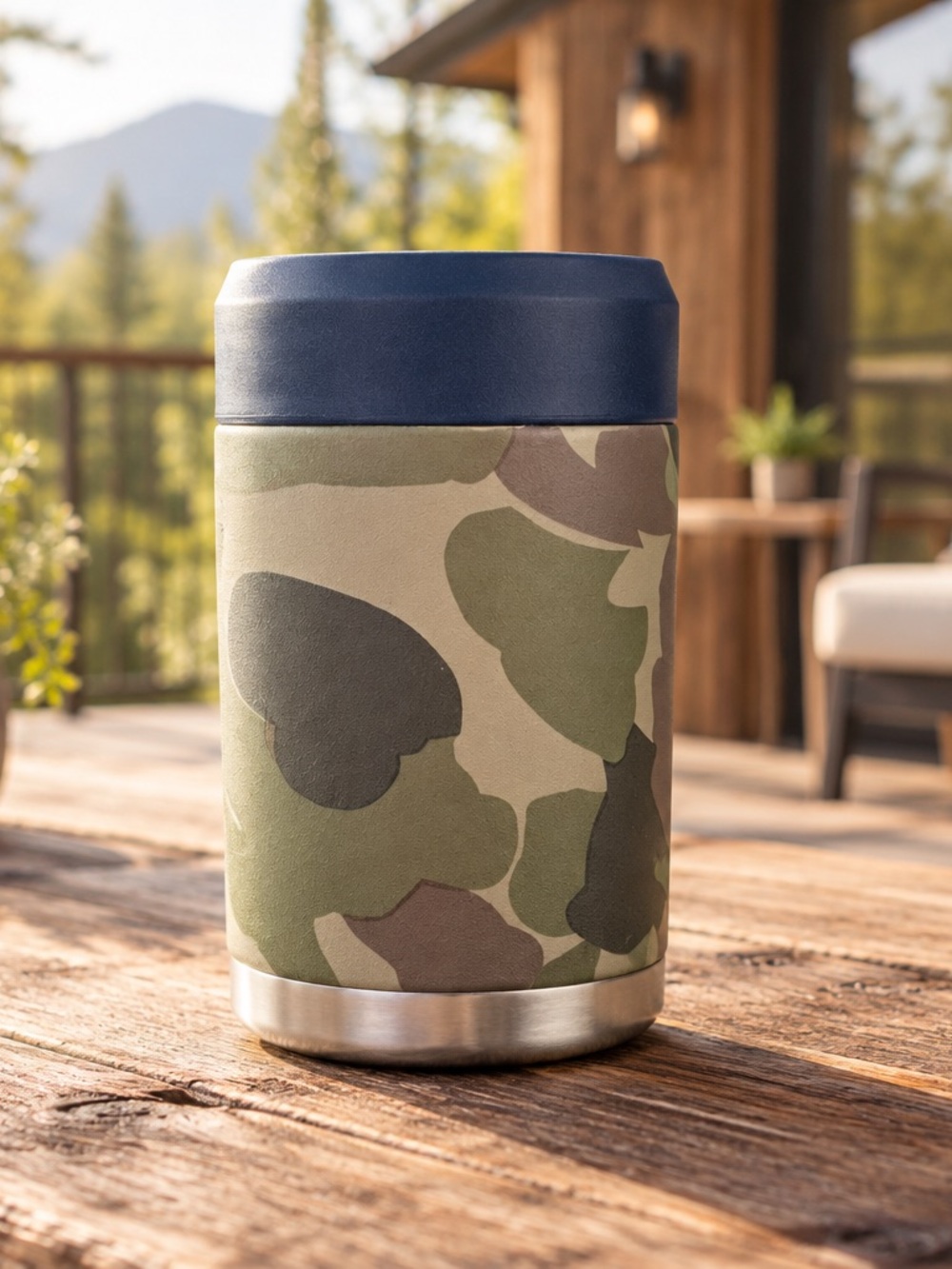 NWOT Magellan Outdoors Insulated Can Drink Holder Coozie Camo
